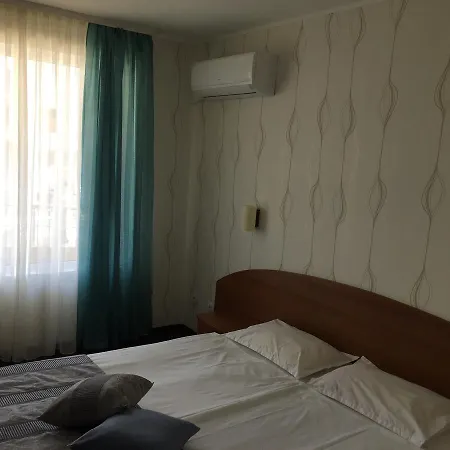 Family Lazuren Briag Burgas