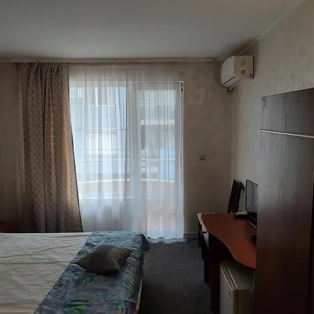 Szálloda Family Lazuren Briag Burgasz