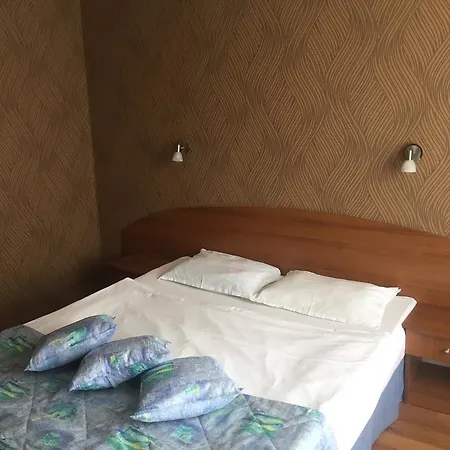 Family Lazuren Briag Szálloda