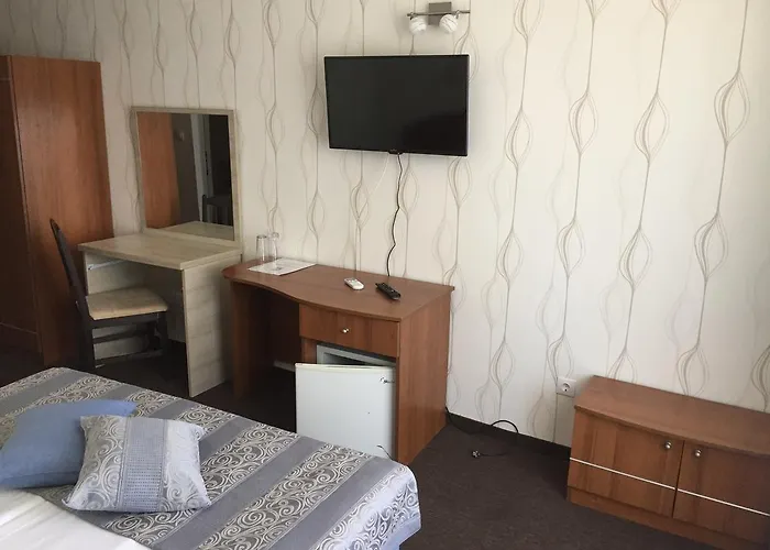 Hotell Family Lazuren Briag