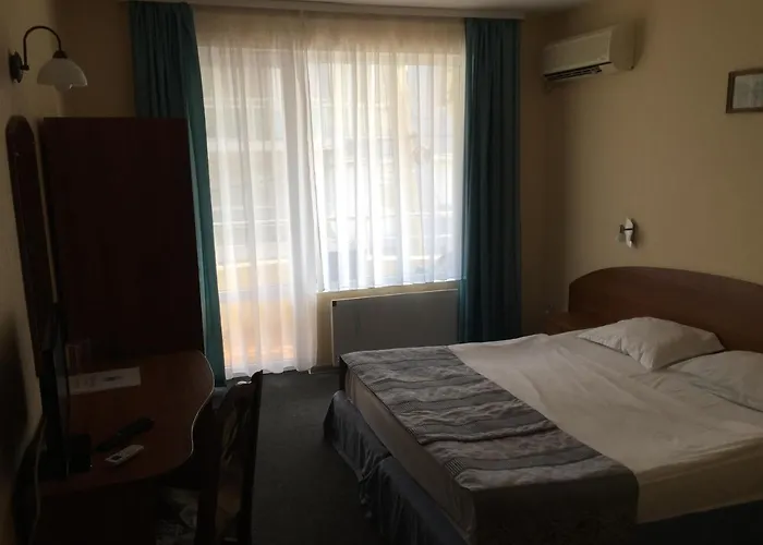 Family Lazuren Briag 3*