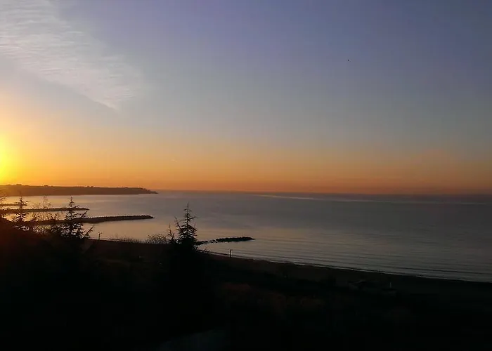 Hotell Family Lazuren Briag 3*